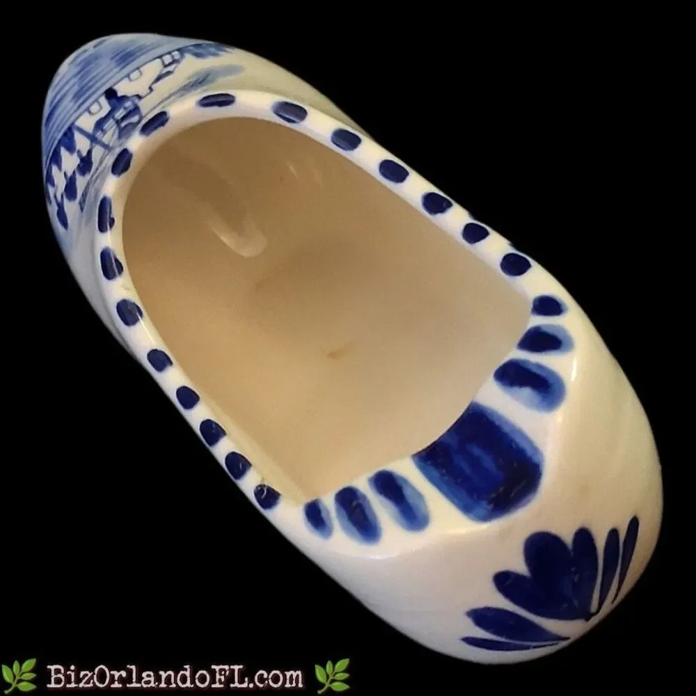 VINTAGE Dutch Blue Delft Ceramic Shoe Ashtray Handpainted Windmill Floral Design